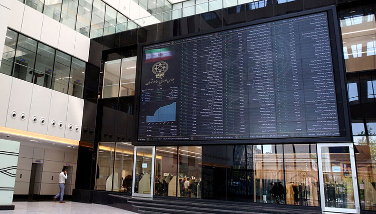 سایه تصمیمهای شبانه بر بورس تهران / روزهای طولانی زمستان بورس به پایان میرسد؟ سایه تصمیمهای شبانه بر بورس تهران / روزهای طولانی زمستان بورس به پایان میرسد؟