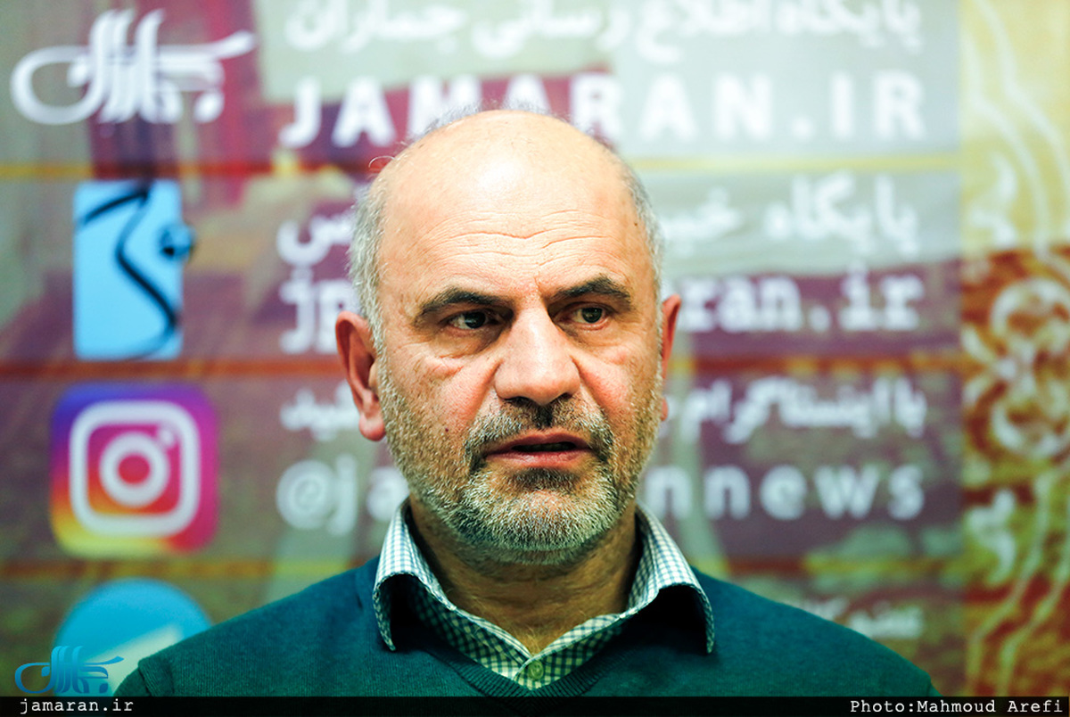 فرشاد مومنی: سودی که به سپرده گذاران بانکی پرداخت می شود معادل پرداخت ماهیانه یک میلیون تومان به سی میلیون ایرانی است فرشاد مومنی: سودی که به سپرده گذاران بانکی پرداخت می شود معادل پرداخت ماهیانه یک میلیون تومان به سی میلیون ایرانی است