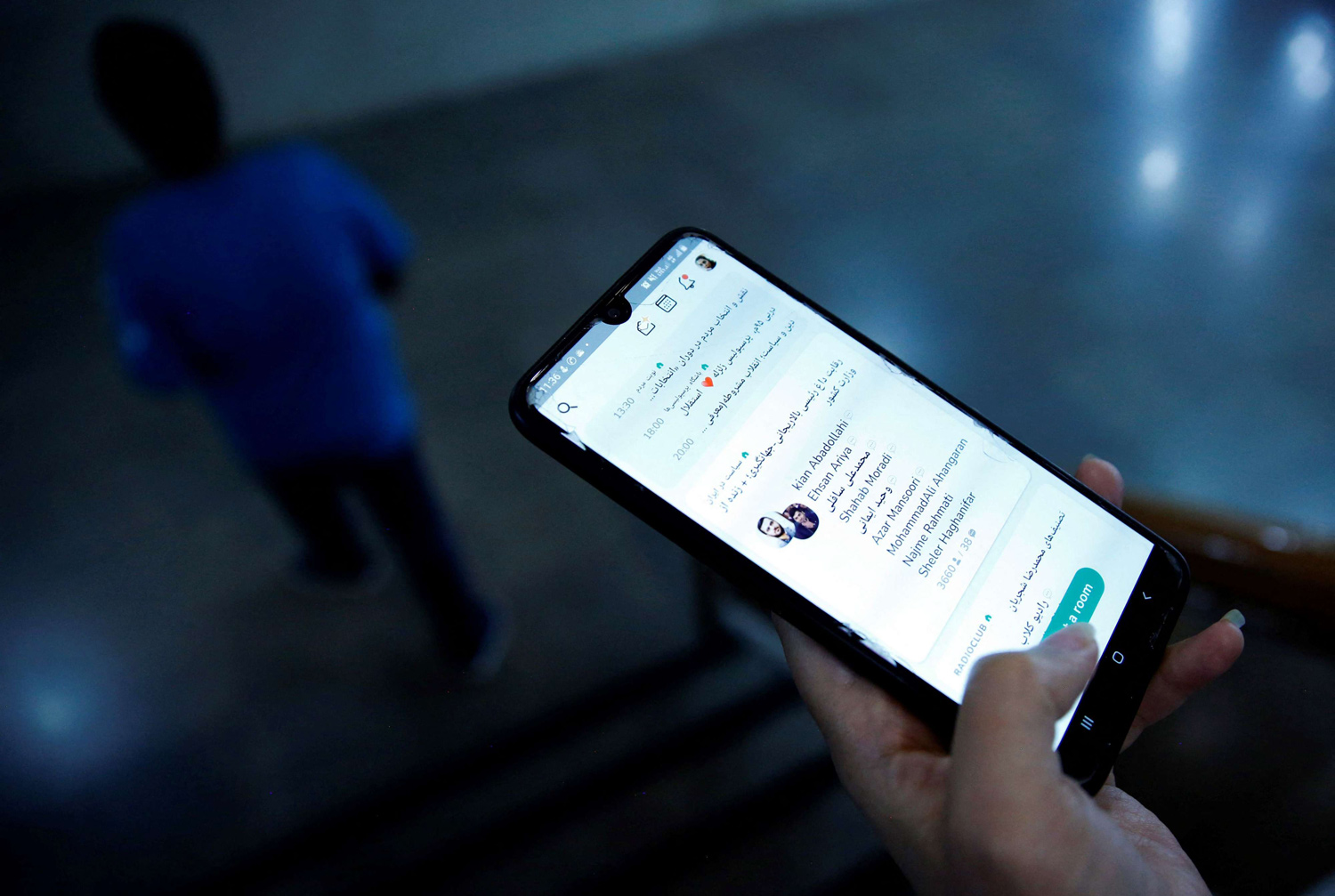 انصراف ظریف و سیدحسن خمینی از نامزدی ضربه ای مهم برای اصلاح طلبان پیش از انتخابات بود/ کلاب هاوس لنگرگاهی برای نامزدهای انتخابات ریاست جمهوری در ایران است انصراف ظریف و سیدحسن خمینی از نامزدی ضربه ای مهم برای اصلاح طلبان پیش از انتخابات بود/ کلاب هاوس لنگرگاهی برای نامزدهای انتخابات ریاست جمهوری در ایران است
