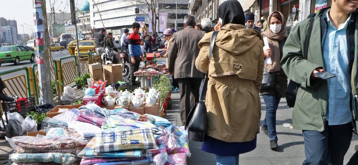 دستفروشی شغل نیست، آقای زاکانی! دستفروشی شغل نیست، آقای زاکانی!