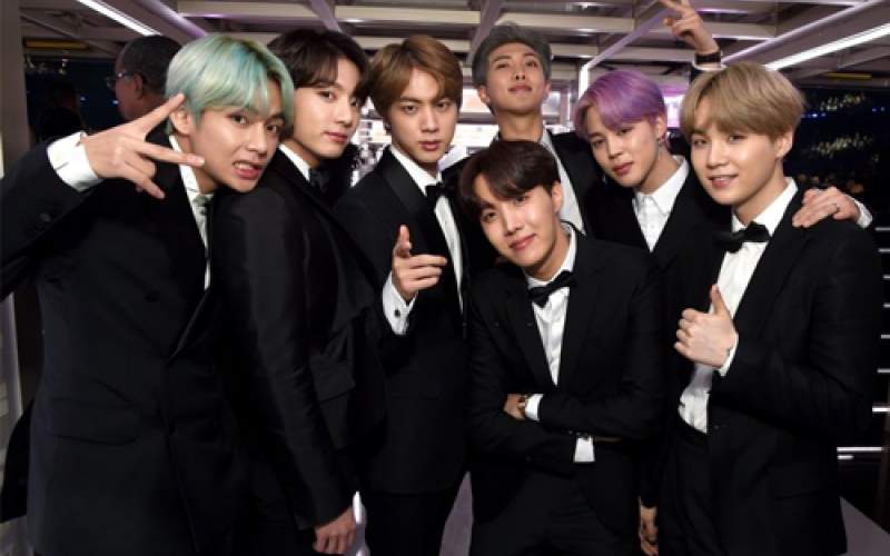 نبض نوجوانان ایرانی در دست کرهایها نبض نوجوانان ایرانی در دست کرهایها