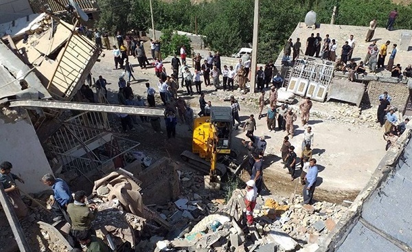 افزایش تعداد فوتیهای ریزش ساختمان در کرمانشاه افزایش تعداد فوتیهای ریزش ساختمان در کرمانشاه