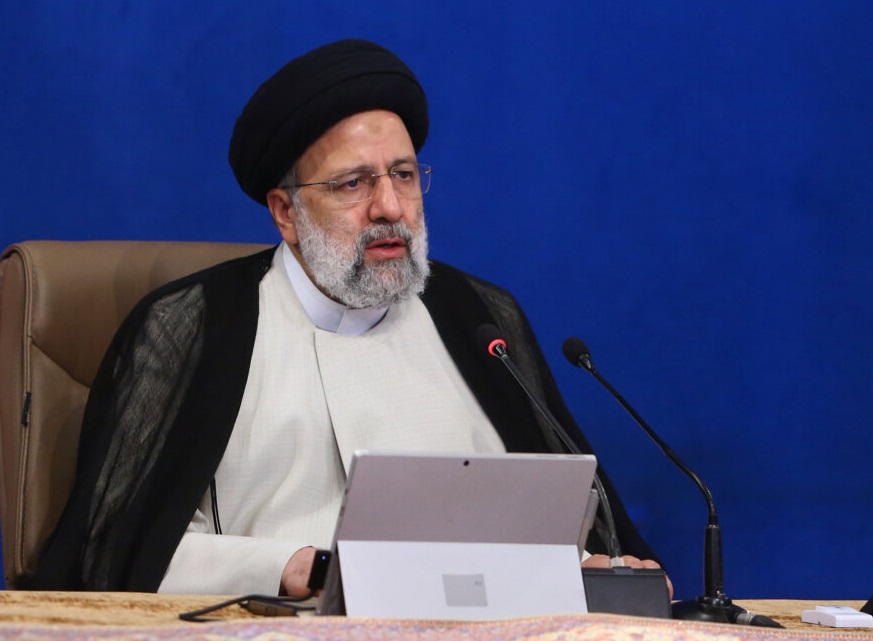 رئیسی: نیروهای ارزشی و انقلابی در قرارگاه خنثیسازی تحریم مشغولند / زندگی مردم را به مذاکرات گره نمیزنیم رئیسی: نیروهای ارزشی و انقلابی در قرارگاه خنثیسازی تحریم مشغولند / زندگی مردم را به مذاکرات گره نمیزنیم