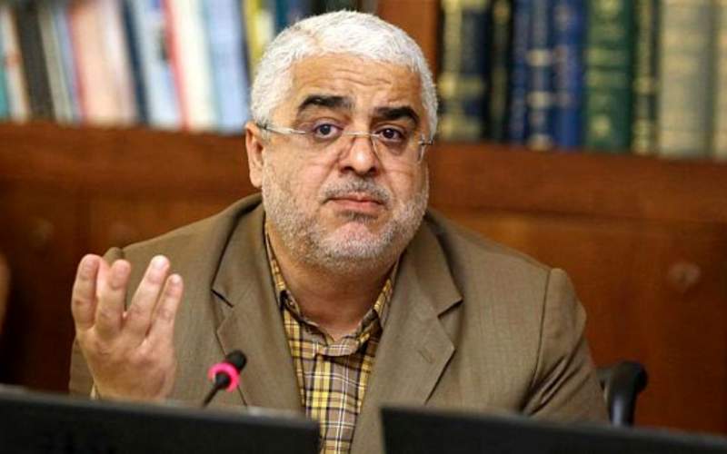 نق میزنند اما مجبورند پای رئیسی بایستند نق میزنند اما مجبورند پای رئیسی بایستند