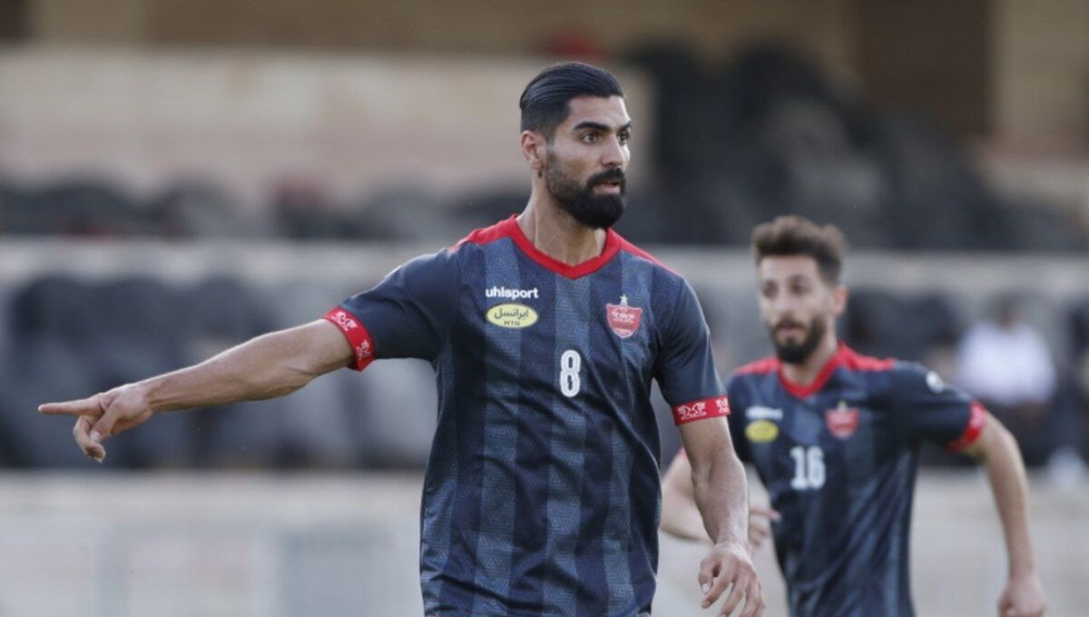 هافبک جنجالی پرسپولیس بر سر دوراهی ؛ یحیی او را نمی خواهد ؟ هافبک جنجالی پرسپولیس بر سر دوراهی ؛ یحیی او را نمی خواهد ؟