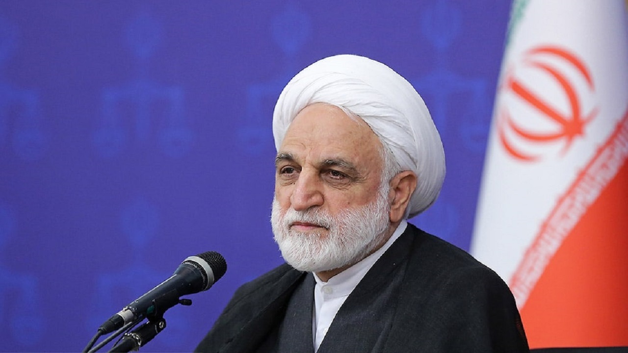 نباید در ارفاقات قانونی افراط و تفریط شود نباید در ارفاقات قانونی افراط و تفریط شود