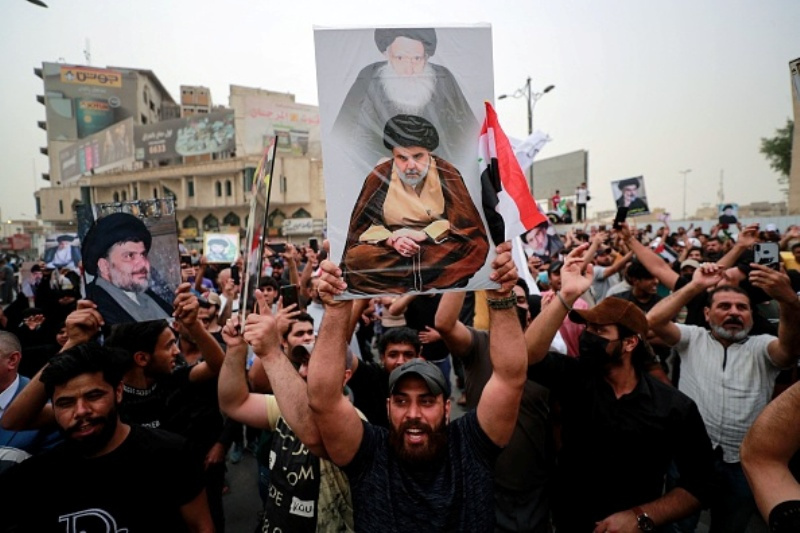 مقتدی رویارویی با تهران را به بهای قبضه قدرت انتخاب می کند؟ مقتدی رویارویی با تهران را به بهای قبضه قدرت انتخاب می کند؟