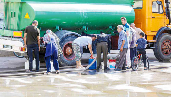 وعدههای کمرنگ و عذرخواهی بابت بیتدبیری وعدههای کمرنگ و عذرخواهی بابت بیتدبیری