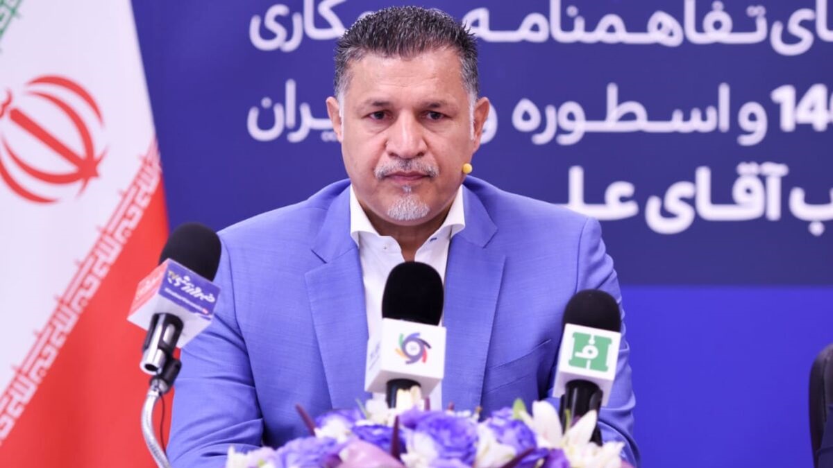 سکوت علی دایی درباره ماجراهای اخیر کشور شکست سکوت علی دایی درباره ماجراهای اخیر کشور شکست