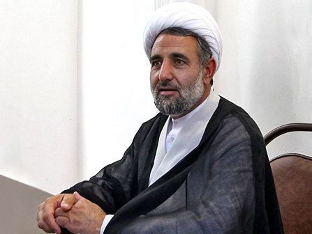 بنزین روی آتش احساسات مردم نریزید /آقای نماینده مگر رهبری نگفتند موضوع حجاب و بدحجابی نیست؟! بنزین روی آتش احساسات مردم نریزید /آقای نماینده مگر رهبری نگفتند موضوع حجاب و بدحجابی نیست؟!