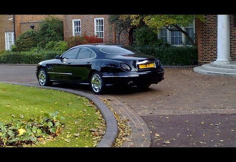 این هایلندر تویوتا نیست، یک انگلیسی است! (+عکس) این هایلندر تویوتا نیست، یک انگلیسی است! (+عکس)