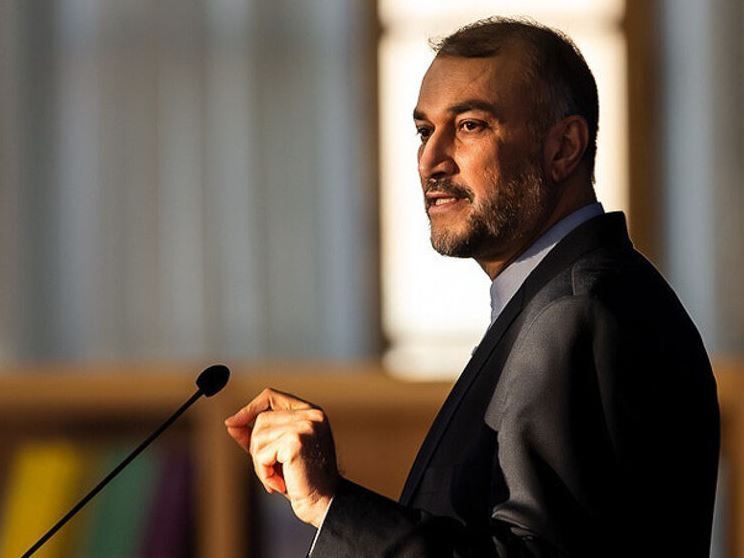 امیرعبداللهیان: ما در منطقه خود از دموکراسی قوی برخورداریم / مطالبات مسالمت آمیز مردم را میشنویم و به آن پاسخ میدهیم، اما اجازه اغتشاش و ترور را نخواهیم داد امیرعبداللهیان: ما در منطقه خود از دموکراسی قوی برخورداریم / مطالبات مسالمت آمیز مردم را میشنویم و به آن پاسخ میدهیم، اما اجازه اغتشاش و ترور را نخواهیم داد