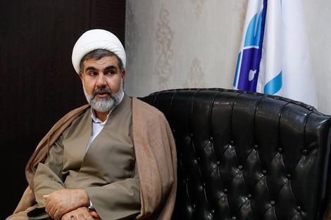 درباره حرف های عجیب یک مقام حقوقی: قطع خدمات کارت ملی و نقره داغ کردن بی حجاب ها / «مرگ مدنی» بدون حکم دادگاه ! درباره حرف های عجیب یک مقام حقوقی: قطع خدمات کارت ملی و نقره داغ کردن بی حجاب ها / «مرگ مدنی» بدون حکم دادگاه !