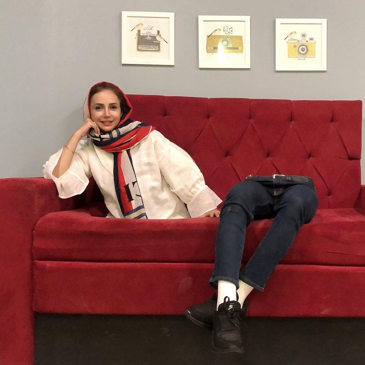 شبنم قلی خانی با جادوگری به دو نیم قسمت شد/عکس شبنم قلی خانی با جادوگری به دو نیم قسمت شد/عکس