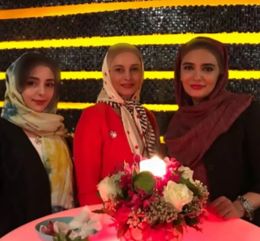 لو رفتن دورهمی زنانه و خصوصی لیندا کیانی /عکس لو رفتن دورهمی زنانه و خصوصی لیندا کیانی /عکس