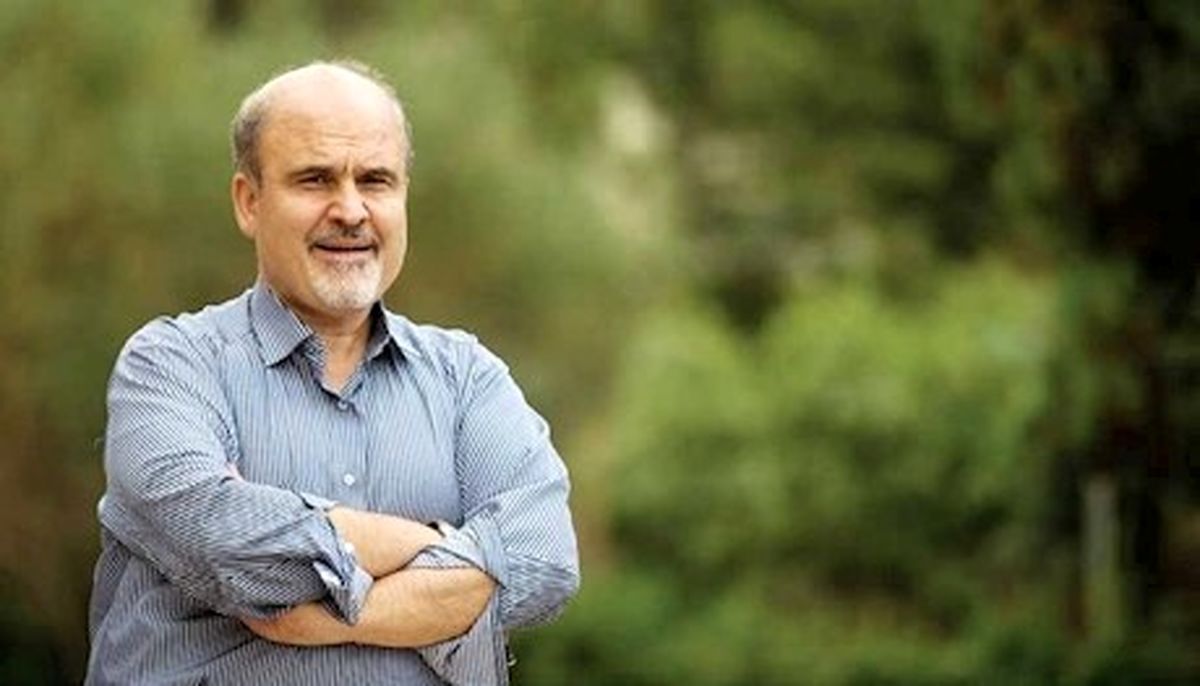 در برابر یکدندگیهای حکومت ایران، جامعه هم ناراضی است و حکومت را رها نمیکند/ جامعه ایران مثل فرد بیماری است که بیماری صعبالعلاج دارد در برابر یکدندگیهای حکومت ایران، جامعه هم ناراضی است و حکومت را رها نمیکند/ جامعه ایران مثل فرد بیماری است که بیماری صعبالعلاج دارد