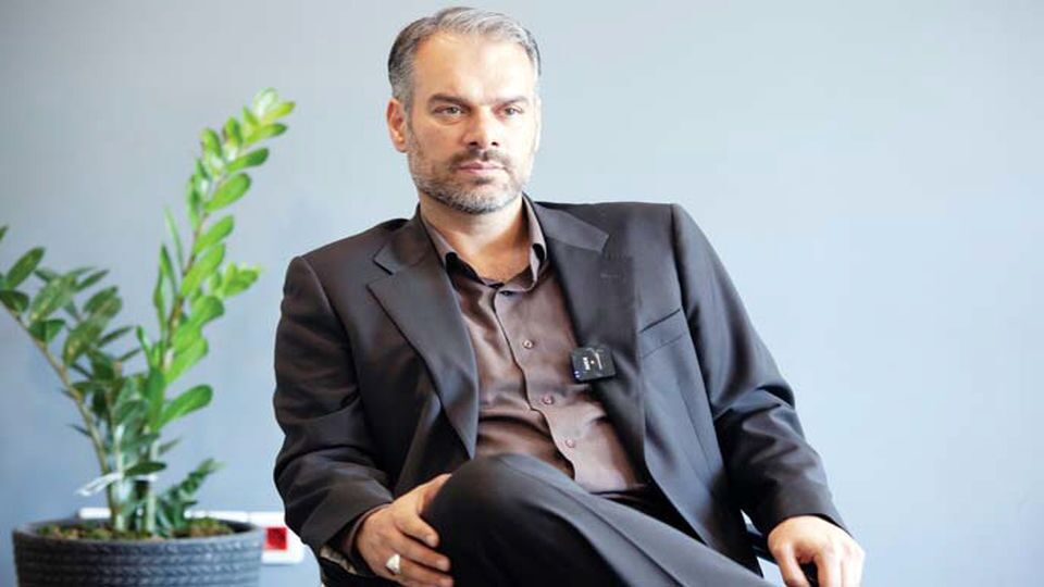 یک جریان تندرو میخواهد کشور و مردم را مأیوس و دلسرد کند یک جریان تندرو میخواهد کشور و مردم را مأیوس و دلسرد کند