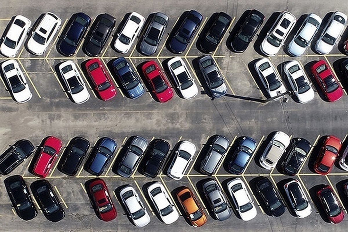 قیمت دلار برای خریداران خودروهای وارداتی چقدر است؟ قیمت دلار برای خریداران خودروهای وارداتی چقدر است؟