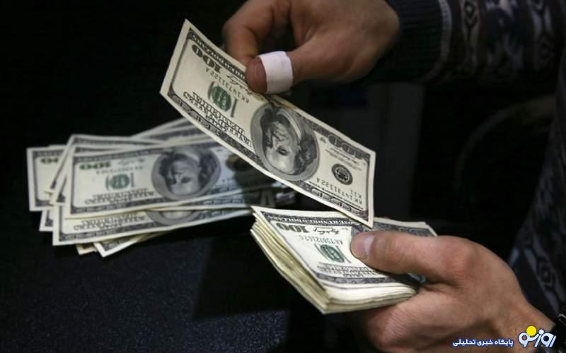 با روند فعلی قیمت دلار تا پایان سال به ۱۰۰ هزار تومان میرسد با روند فعلی قیمت دلار تا پایان سال به ۱۰۰ هزار تومان میرسد