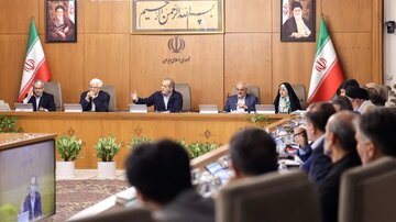 روزنامه شرق: پروژه وفاق پزشکیان شکست خورده و دولت او «تنها» شده، تنهاترین دولت پس از انقلاب/ راهحل مسعود این است که... روزنامه شرق: پروژه وفاق پزشکیان شکست خورده و دولت او «تنها» شده، تنهاترین دولت پس از انقلاب/ راهحل مسعود این است که...