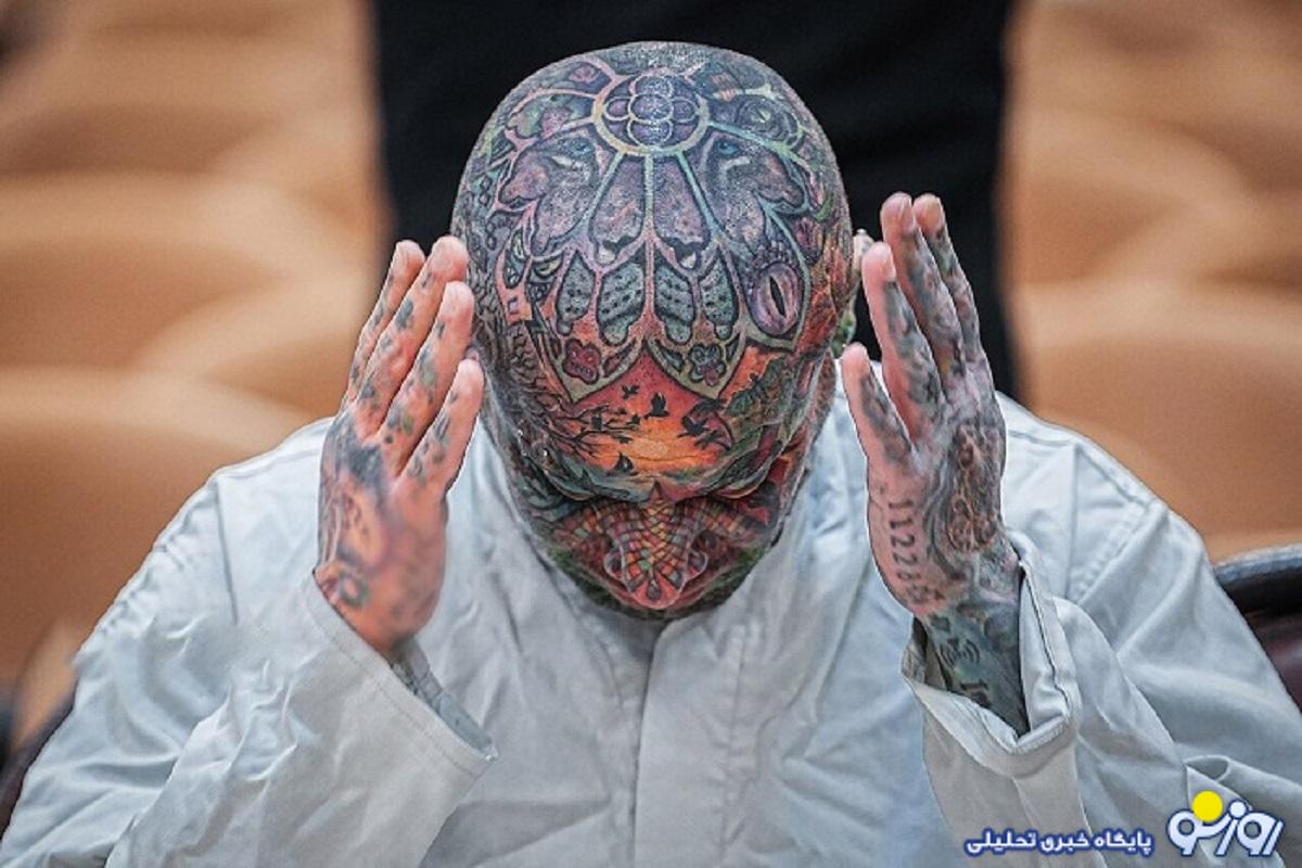 لحظه خواندن ترانه امیر تتلو توسط خواهرش لحظه خواندن ترانه امیر تتلو توسط خواهرش