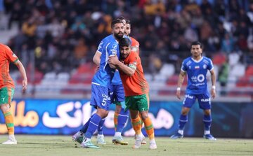 کاپیتان مس خیال استقلالیها را راحت کرد/مقابل پرسپولیس جوانمردانه بازی میکنیم کاپیتان مس خیال استقلالیها را راحت کرد/مقابل پرسپولیس جوانمردانه بازی میکنیم