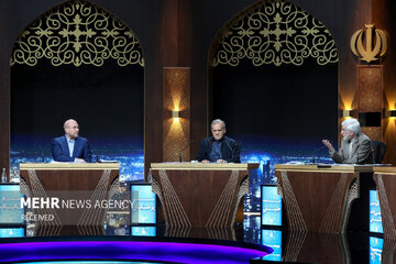 چرا اردوگاه اصولگرایی به این روز افتاد؟ / انفجار خشم تلنبارشده در اردوگاه اصولگرایی/ وقتی کسی تقصیر را گردن نمیگیرد چرا اردوگاه اصولگرایی به این روز افتاد؟ / انفجار خشم تلنبارشده در اردوگاه اصولگرایی/ وقتی کسی تقصیر را گردن نمیگیرد