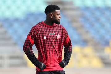 عکس | ستاره فراری پرسپولیس و تماشای یورو با پسرانش! عکس | ستاره فراری پرسپولیس و تماشای یورو با پسرانش!