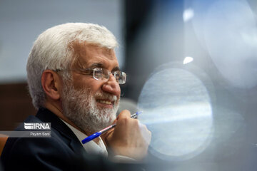 ۲ روش پایداری‌ها برای حذف قالیباف و پیروزی جلیلی/ پزشکیان بازی را برهم زد/ روز انتخابات مردم هر چه بیشتر در خانه بمانند، شانس جلیلی بیشتر می شود