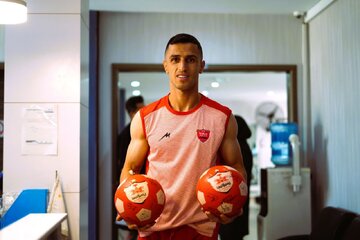 عکس| وارث شماره مهدی طارمی در پرسپولیس مشخص شد عکس| وارث شماره مهدی طارمی در پرسپولیس مشخص شد