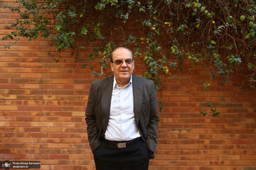 عباس عبدی:ریشه همه ناترازیها در انتصابات مدیران نالایق است/ ناترازی آن است که فرد مدعی ایجاد شغب با یک میلیون تومان،وزیر می شود عباس عبدی:ریشه همه ناترازیها در انتصابات مدیران نالایق است/ ناترازی آن است که فرد مدعی ایجاد شغب با یک میلیون تومان،وزیر می شود