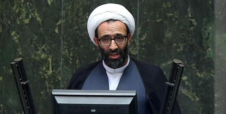 کنایه به پزشکیان بخاطر همراهی فرندان و دامادش در سفر به عراق کنایه به پزشکیان بخاطر همراهی فرندان و دامادش در سفر به عراق