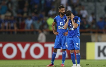 عکس| خطای جنجالی روی آرمین سهرابیان پنالتی بود؟ عکس| خطای جنجالی روی آرمین سهرابیان پنالتی بود؟