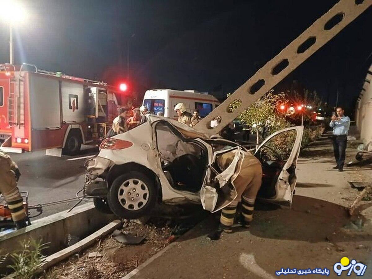 برخورد هولناک پژو ۲۰۶ با تیر برق؛ ۴ کشته و مصدوم برخورد هولناک پژو ۲۰۶ با تیر برق؛ ۴ کشته و مصدوم