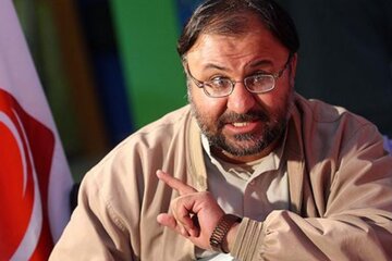 حمله یک تندرو به پزشکیان بعد از عزل شهرام دبیری/ اگر سفر به قطب جنوب رسانه ای نمیشد باز هم فرمان عزل او را صادر میکردید؟ حمله یک تندرو به پزشکیان بعد از عزل شهرام دبیری/ اگر سفر به قطب جنوب رسانه ای نمیشد باز هم فرمان عزل او را صادر میکردید؟