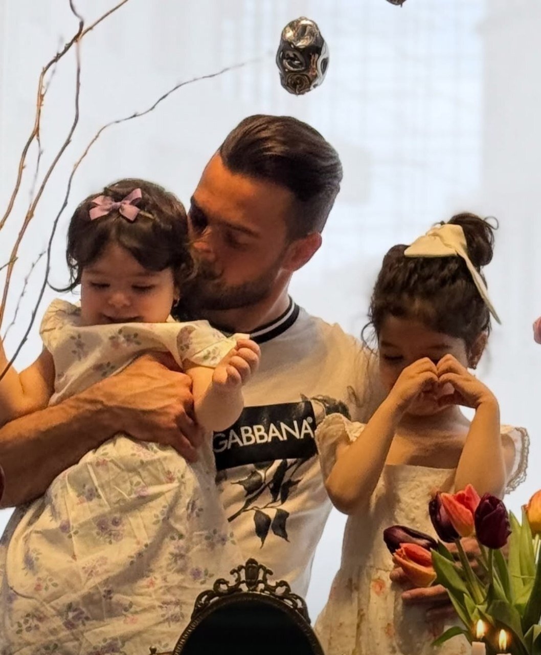 عکس | عاشقانههای سروش رفیعی در تولد ۳۵ سالگی