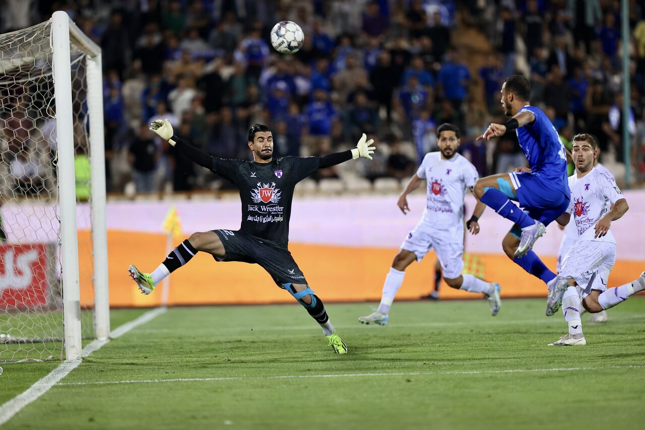 در استقلال بزرگ شدم و این تیم مثل خانه من است؛ می‌خواهم دوباره به تیم ملی دعوت شوم