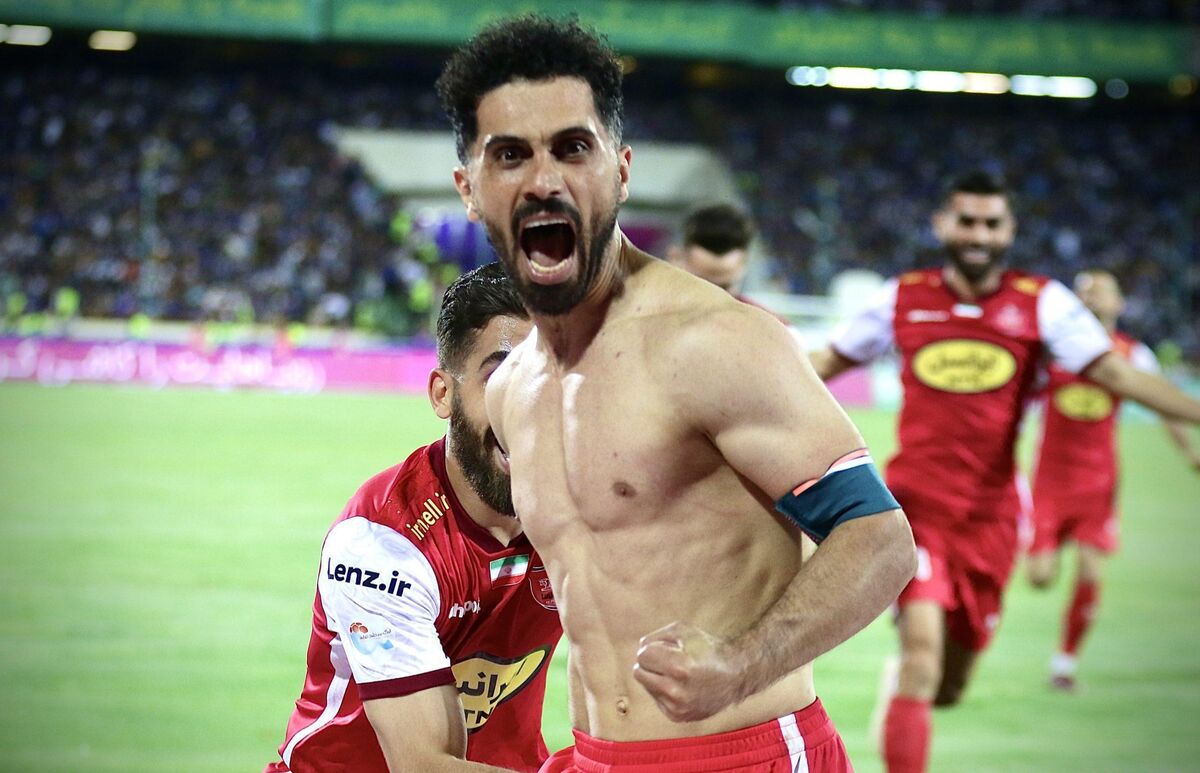 حاشیه سازی علیه کاپیتان پر افتخار پرسپولیس/ نه کارتال با امید مشکل دارد و نه پیشنهاد ۱۰۰ میلیاردی درست است! حاشیه سازی علیه کاپیتان پر افتخار پرسپولیس/ نه کارتال با امید مشکل دارد و نه پیشنهاد ۱۰۰ میلیاردی درست است!