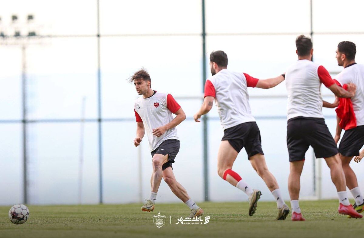 بازی خطرناک پرسپولیس؛ چه کسی قربانی نقل و انتقالات میشود؟ بازی خطرناک پرسپولیس؛ چه کسی قربانی نقل و انتقالات میشود؟