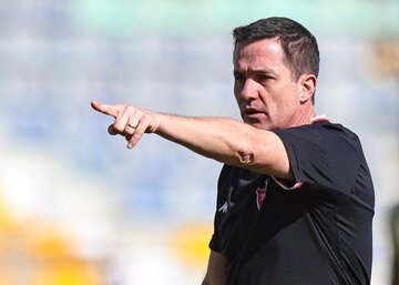 بازگشت اوسمار ویرا؛ مأموریت دشوار برای احیای پرسپولیس خسته بازگشت اوسمار ویرا؛ مأموریت دشوار برای احیای پرسپولیس خسته