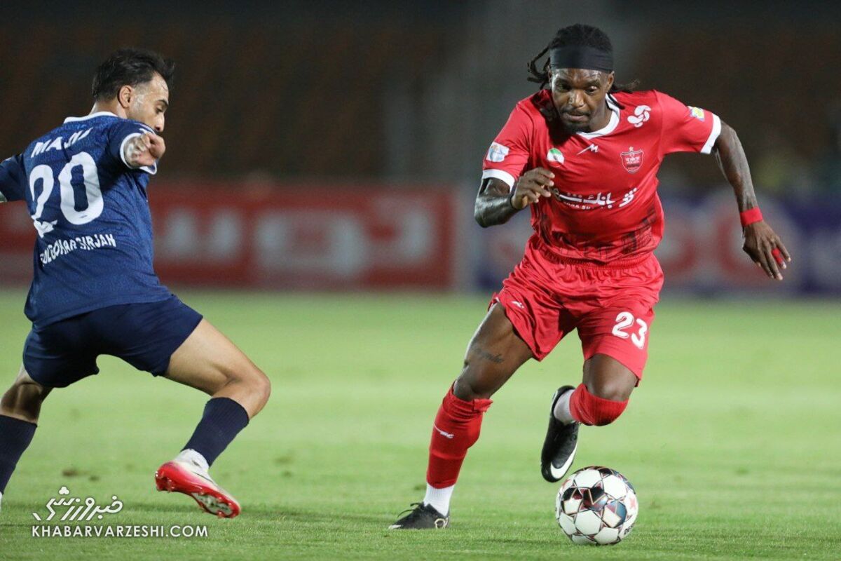 حواشی تمامنشدنی ستاره خارجی پرسپولیس؛ هاشمیان خرید گرانقیمت را خط زد! حواشی تمامنشدنی ستاره خارجی پرسپولیس؛ هاشمیان خرید گرانقیمت را خط زد!