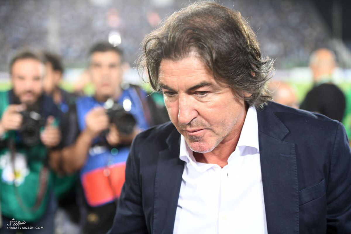 سرمربی استقلال