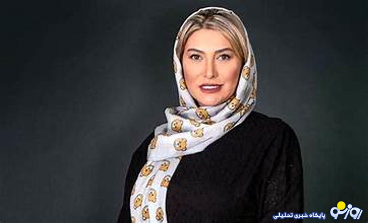 پوز پولداری به روش خانم بازیگر! پوز پولداری به روش خانم بازیگر!