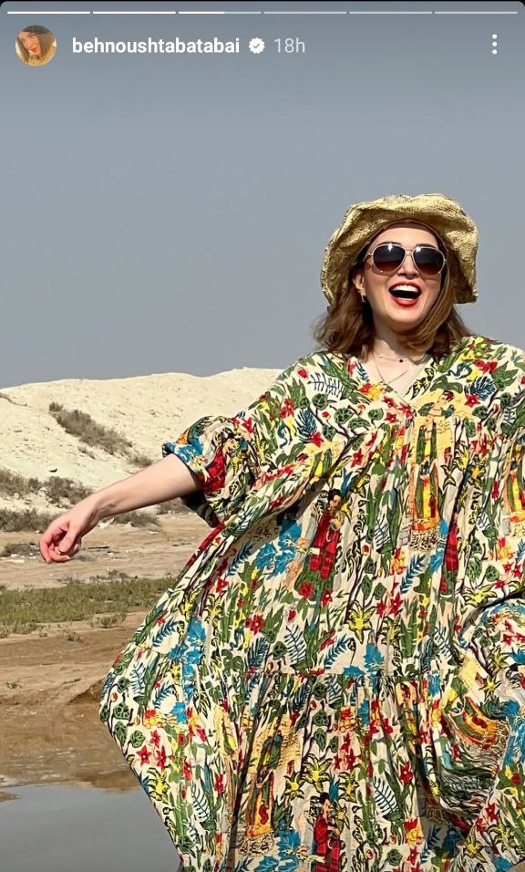 ژست بهنوش طباطبایی ژست بهنوش طباطبایی