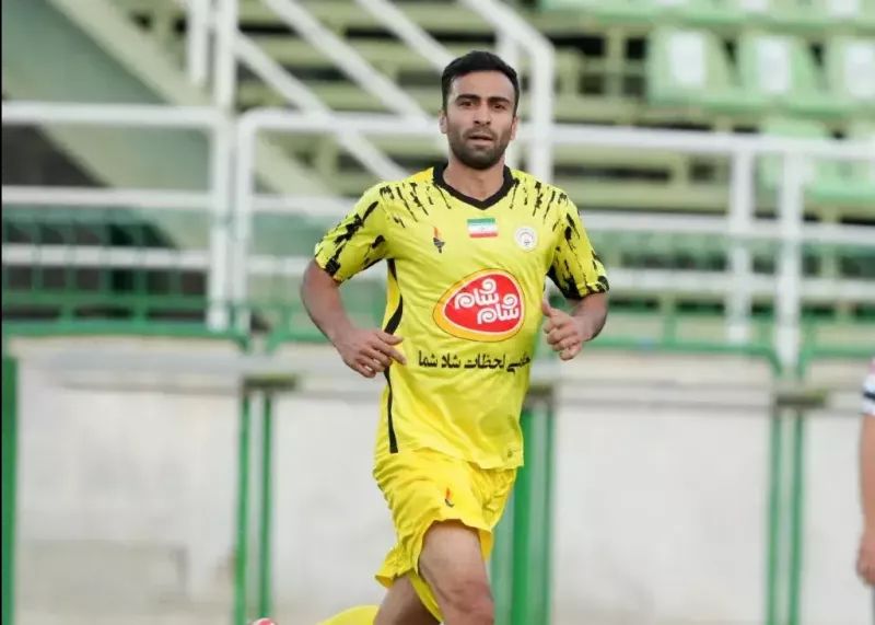 امیرارسلان مطهری پس از ۲ سال و ۴ ماه در لیگ برتر ایران گلزنی کرد! امیرارسلان مطهری پس از ۲ سال و ۴ ماه در لیگ برتر ایران گلزنی کرد!