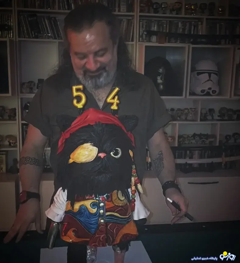 عکس جشن تولد محراب قاسم خانی در کنار موجودی ناشناس! عکس جشن تولد محراب قاسم خانی در کنار موجودی ناشناس!