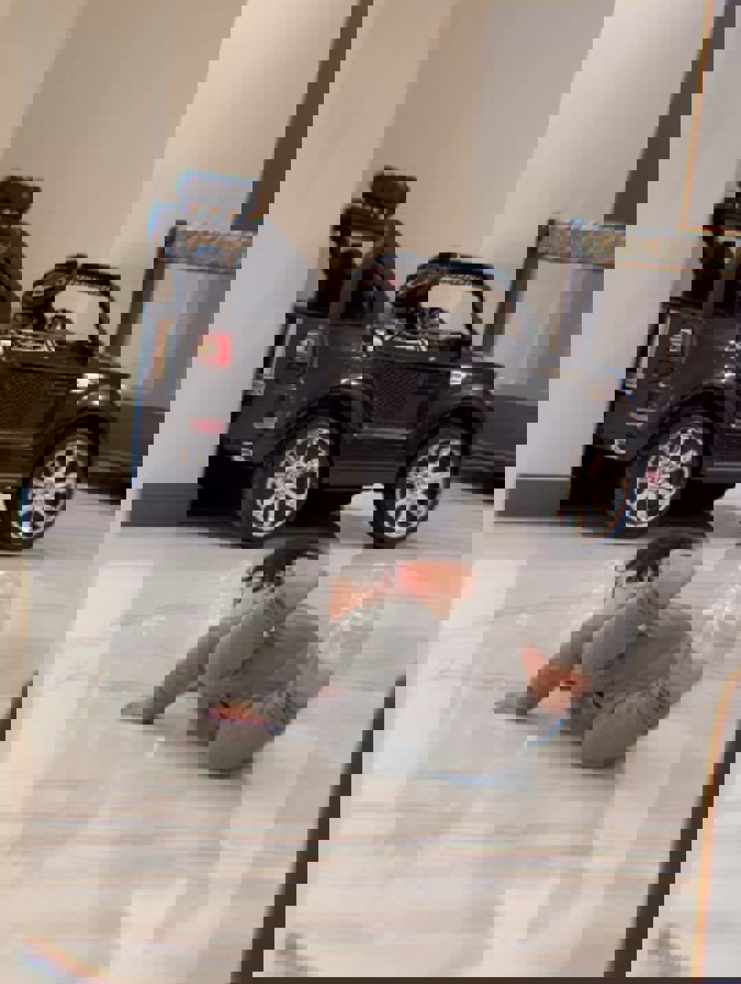 عکس از پسر سیدحسین حسینی