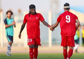 استقلال خوزستان قید ستاره پرسپولیس را زد! استقلال خوزستان قید ستاره پرسپولیس را زد!